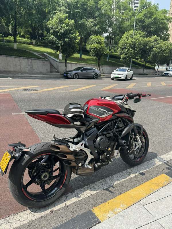 二手奥古斯塔Brutale 800