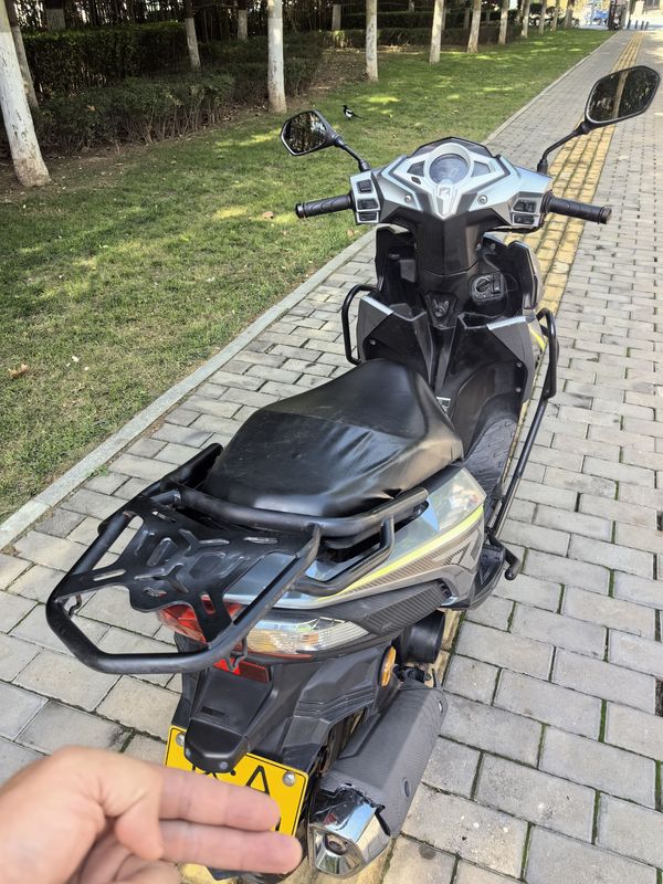 二手新大洲本田裂行 RX125Fi