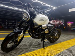二手五羊本田鸷道 CB190SS