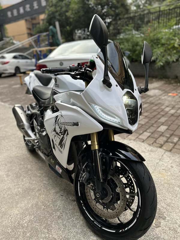 二手贝纳利龙卷风 Tornado 402R