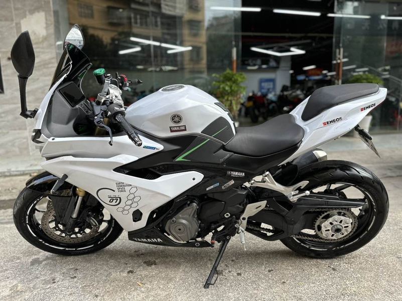 二手贝纳利龙卷风 Tornado 402R