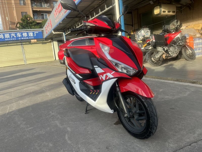 二手五羊本田NX125