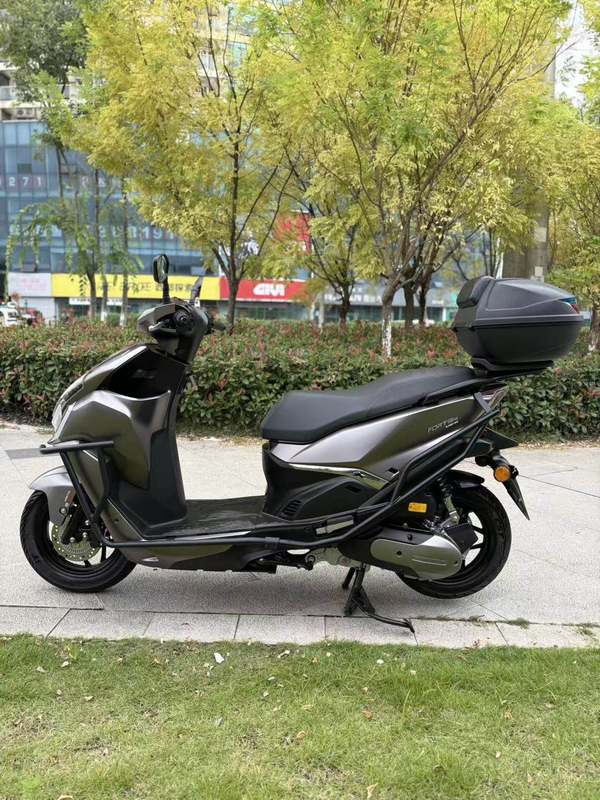 二手QJMOTOR鸿150RS