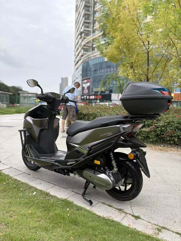 二手QJMOTOR鸿150RS