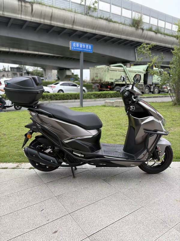 二手QJMOTOR鸿150RS