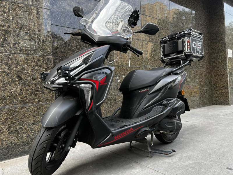 二手新大洲本田裂行 RX125Fi