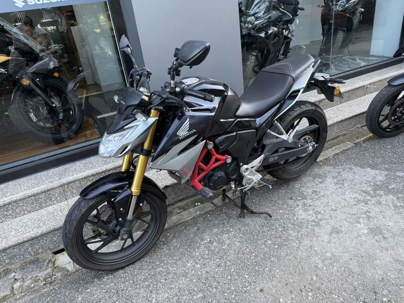 二手五羊本田CB190R 暴锋眼