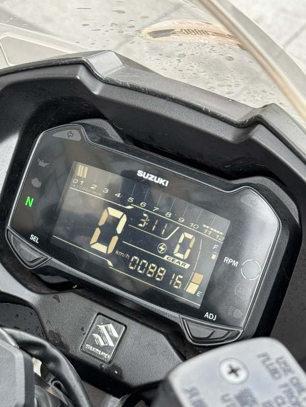 二手豪爵铃木GSX250R