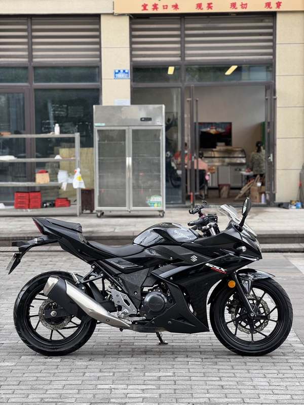 二手豪爵铃木GSX250R