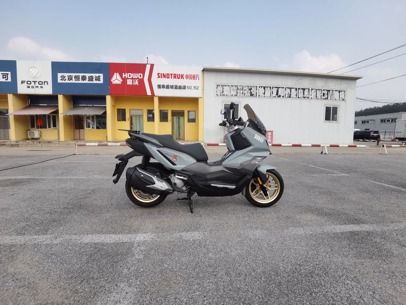 二手三阳哈士奇 Husky ADV300