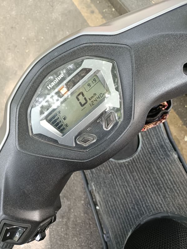 二手豪爵虎鲨VX125