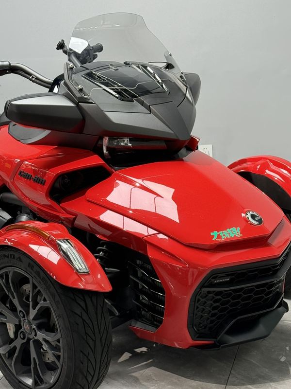 二手庞巴迪Spyder F3 