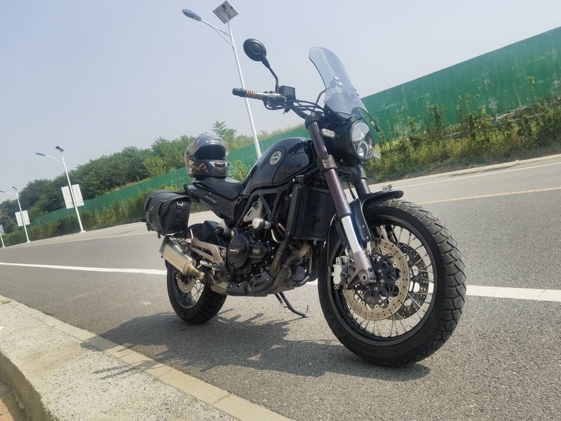 二手贝纳利幼狮 Leoncino 500