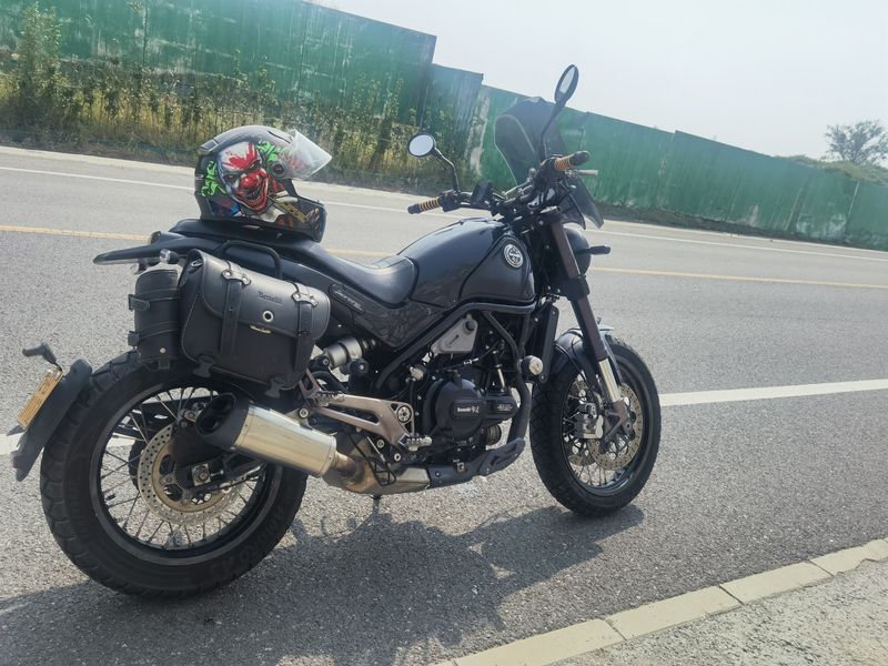 二手贝纳利幼狮 Leoncino 500