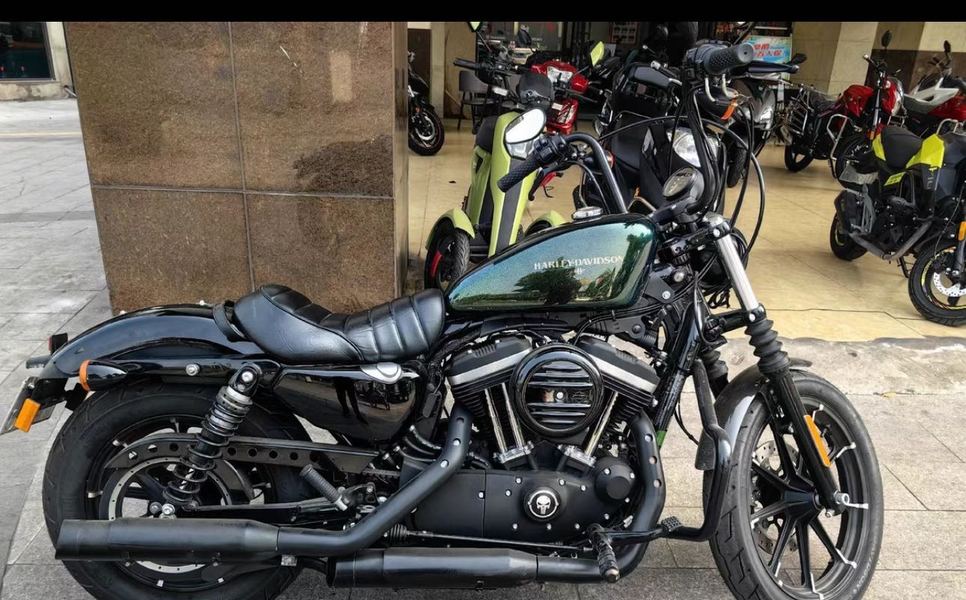 二手哈雷戴维森Iron883 硬汉