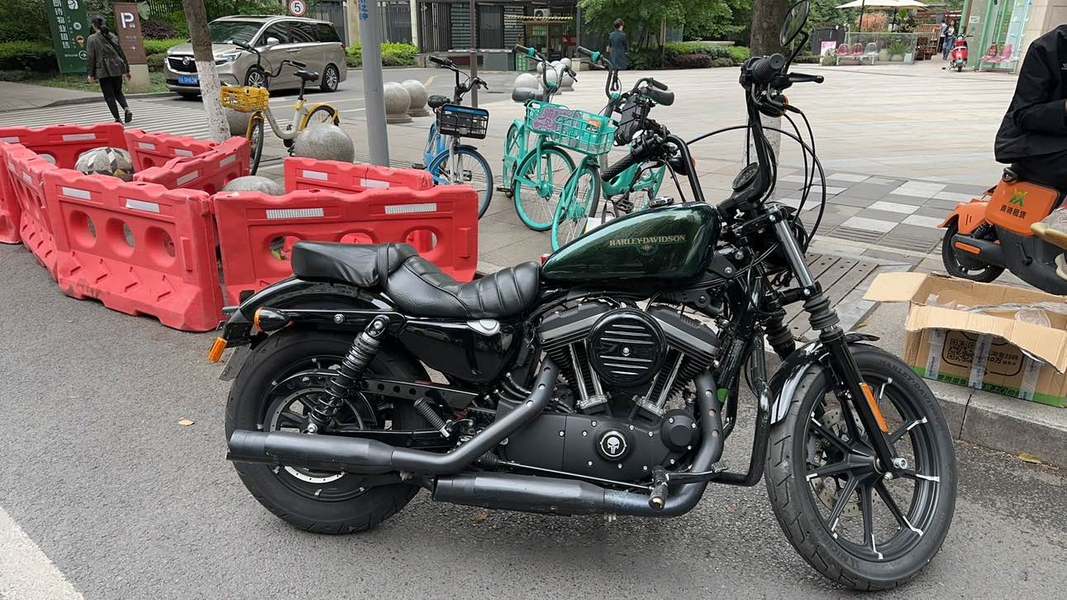 二手哈雷戴维森Iron883 硬汉