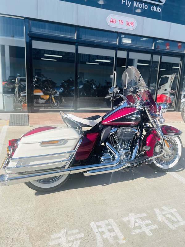 二手哈雷戴维森路王定制版 Road King Special