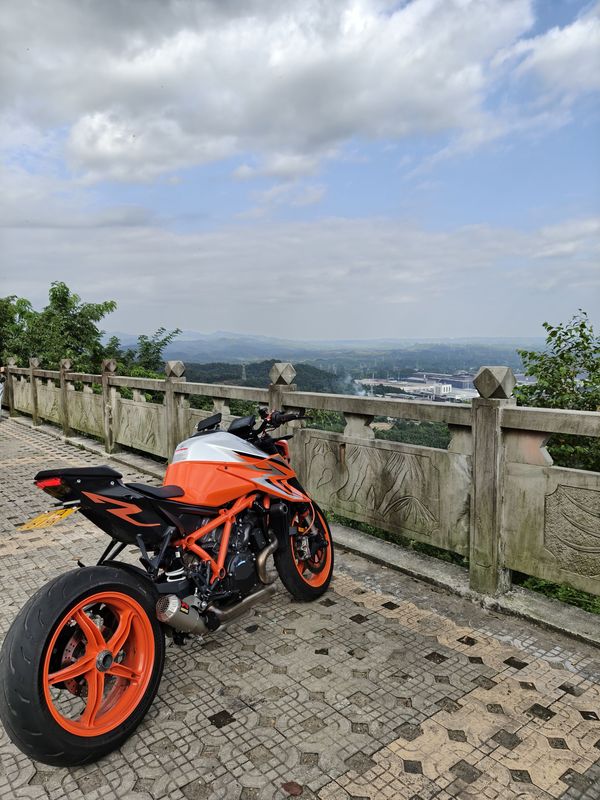 二手KTMR2R1290 Super Duke
