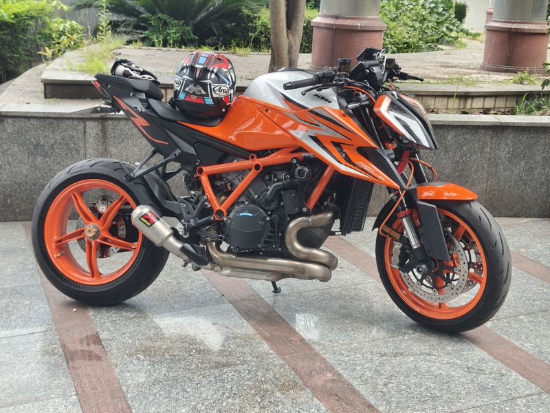 二手KTMR2R1290 Super Duke