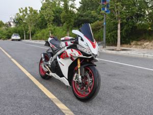 二手阿普利亚RSV4