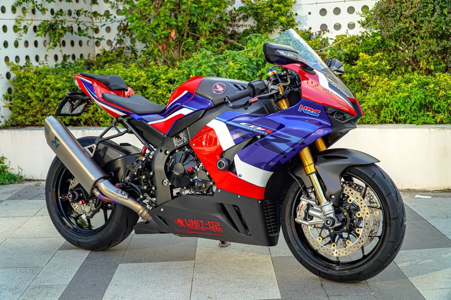 二手本田CBR 1000 RR-R