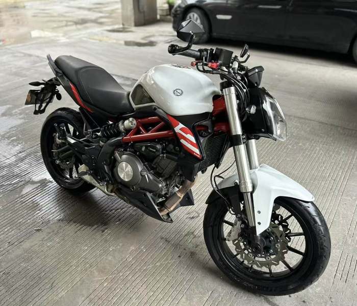 二手贝纳利蓝宝龙 BN302S