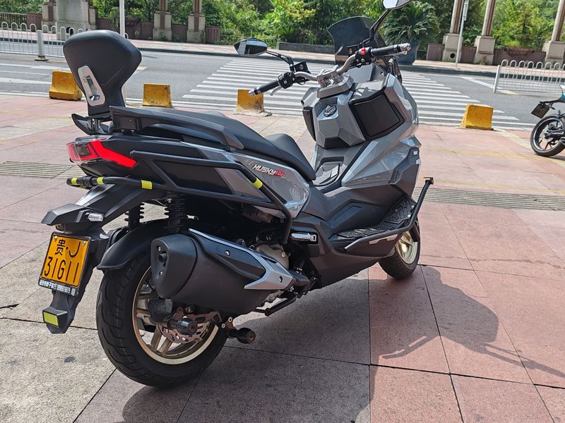二手三阳哈士奇 Husky ADV300