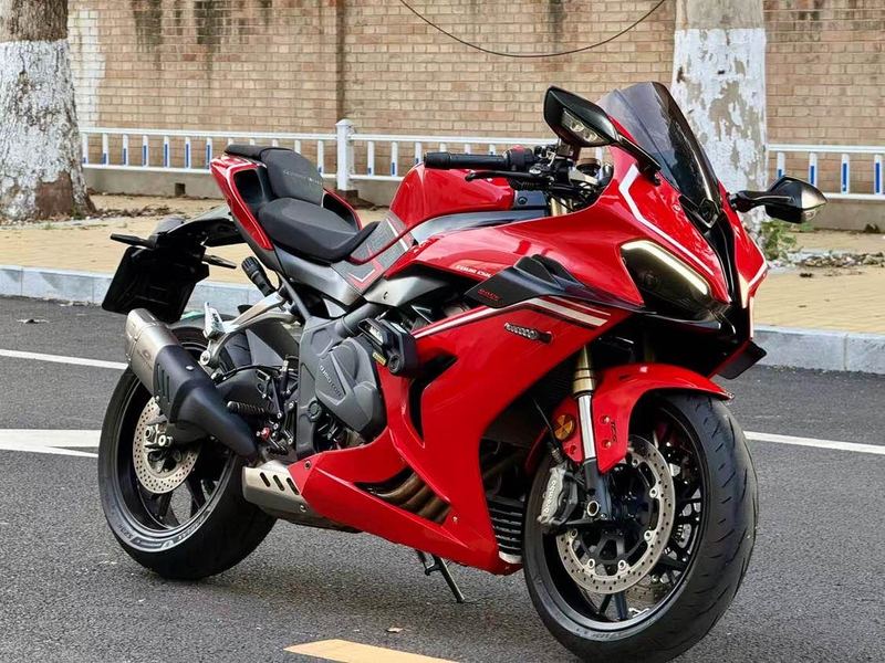 二手QJMOTOR赛800