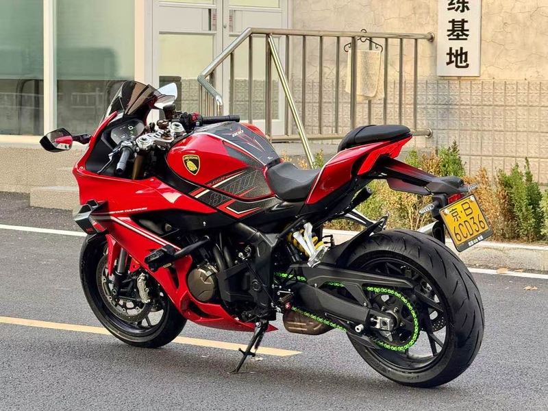 二手QJMOTOR赛800