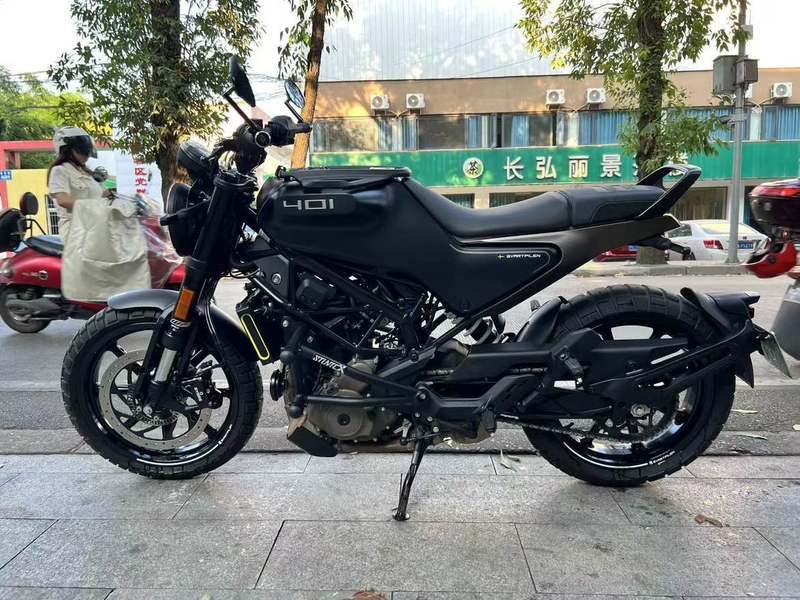 二手HUSQVARNA黑箭 401
