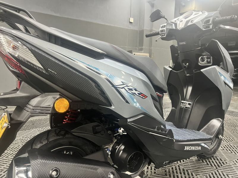 二手新大洲本田裂行 RX125Fi