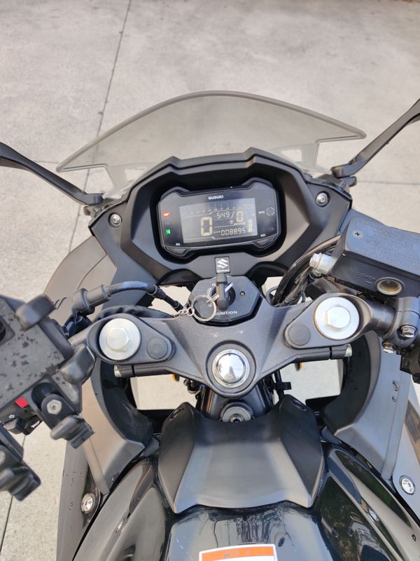 二手豪爵铃木GSX250R