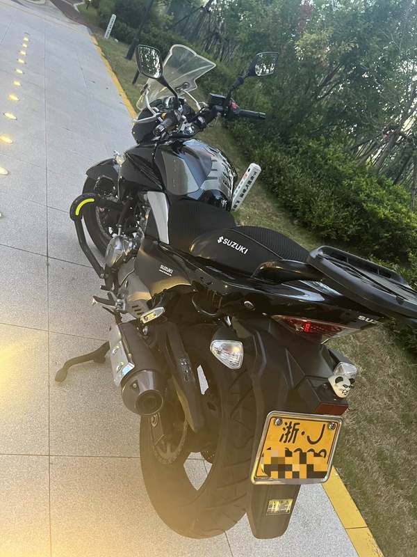 二手豪爵铃木骊驰 GW250