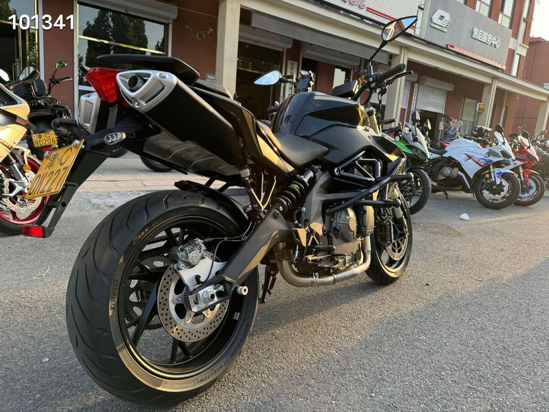 二手贝纳利TNT600i