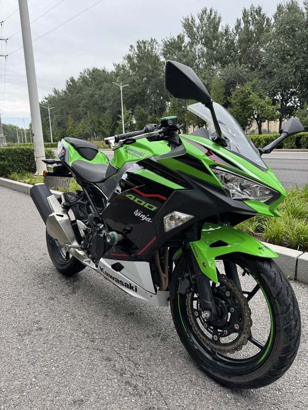 二手川崎Ninja 400