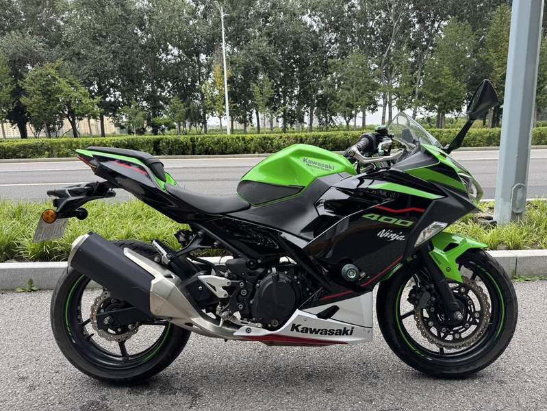 二手川崎Ninja 400