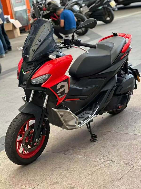二手阿普利亚SR GT 200