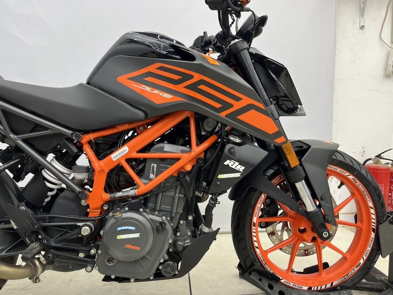 二手KTMR2R250 Duke
