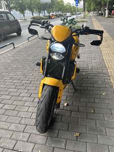 二手凯旋Trident 660