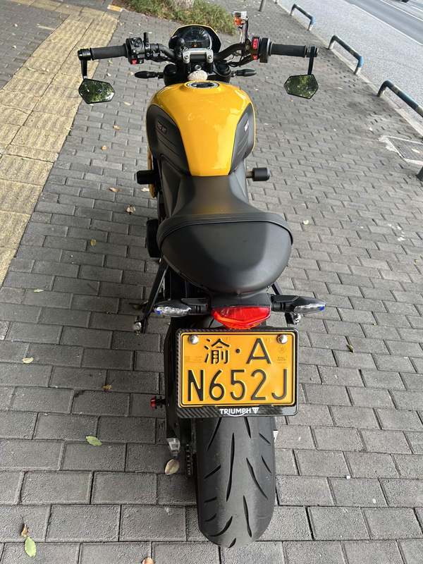 二手凯旋Trident 660
