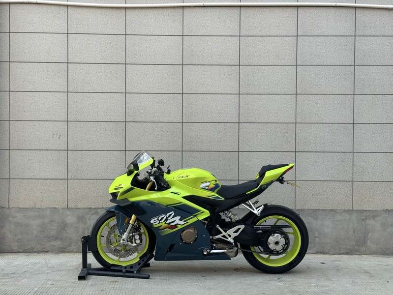 二手张雪机车500RR