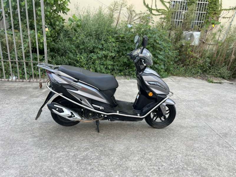 二手豪爵USR125 