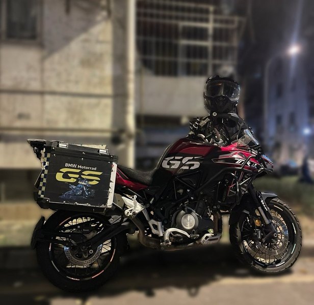 二手贝纳利金鹏 TRK502