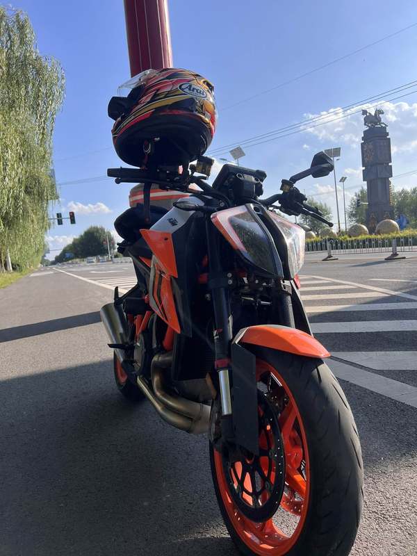 二手KTMR2R1290 Super Duke