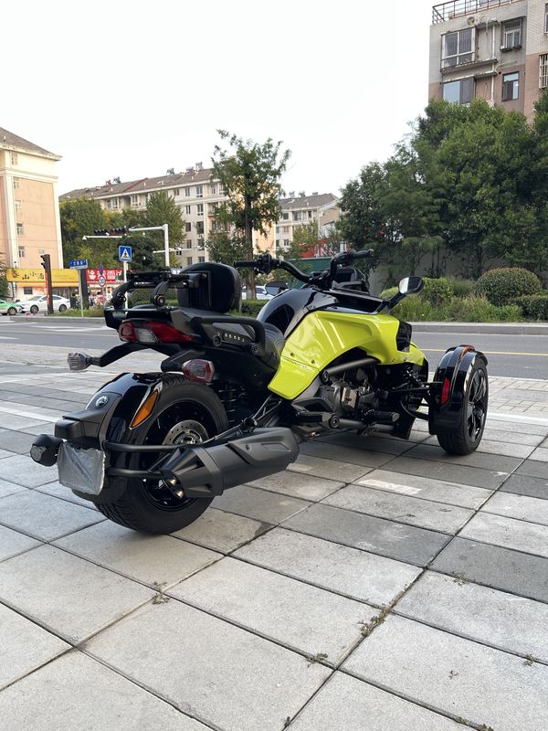 二手庞巴迪Spyder F3 