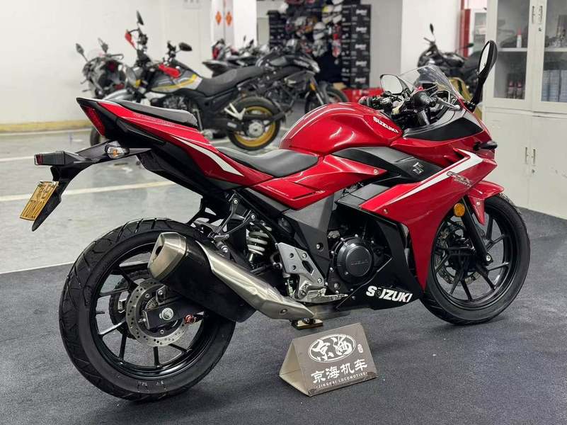 二手豪爵铃木GSX250R
