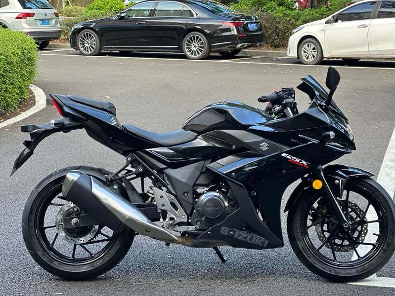 二手豪爵铃木GSX250R