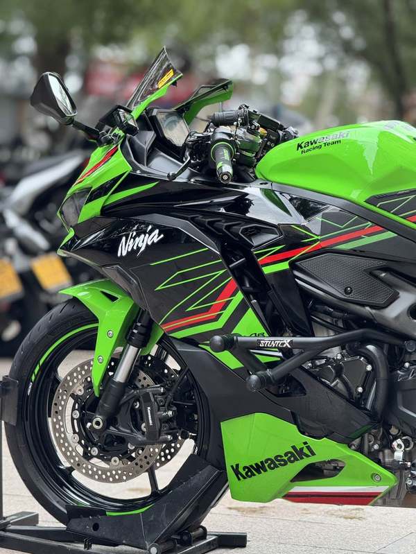 二手川崎ZX-4R