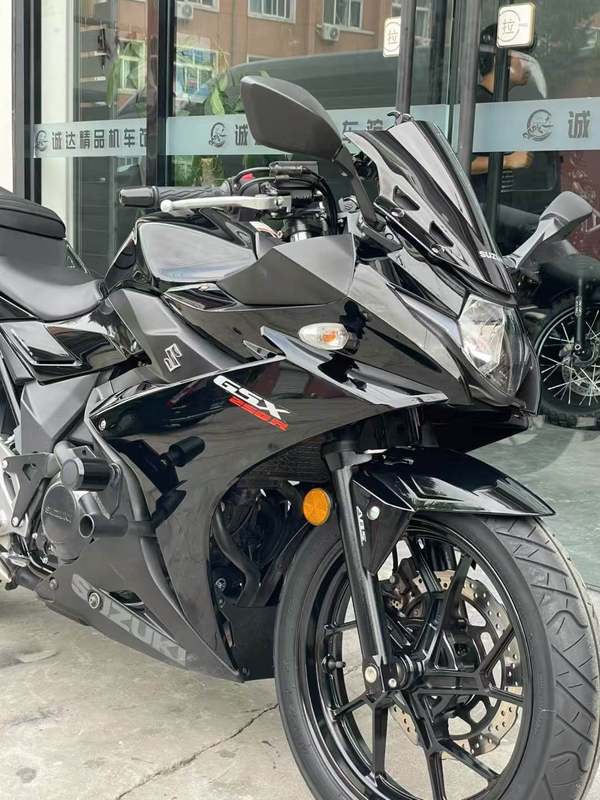 二手豪爵铃木GSX250R