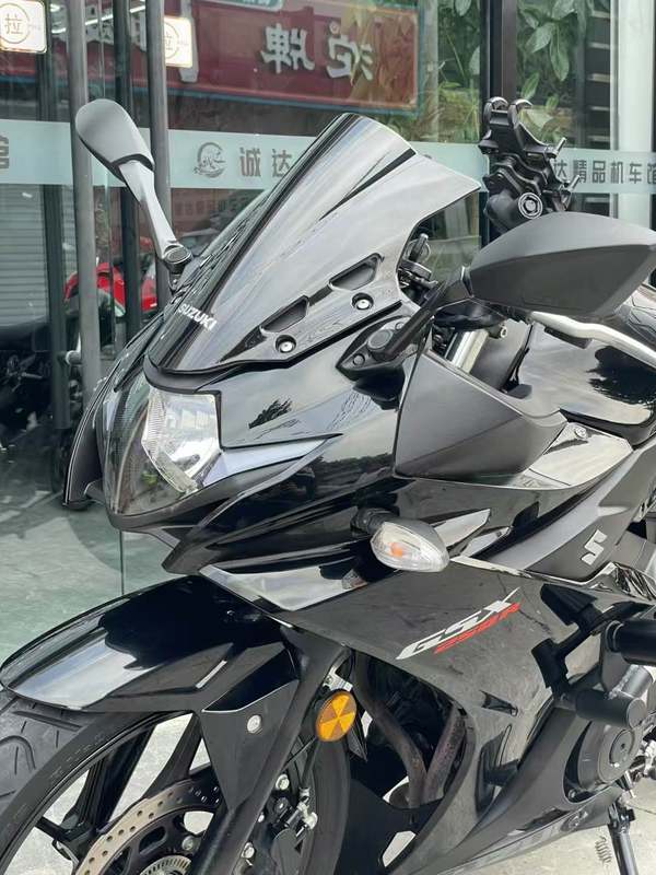 二手豪爵铃木GSX250R